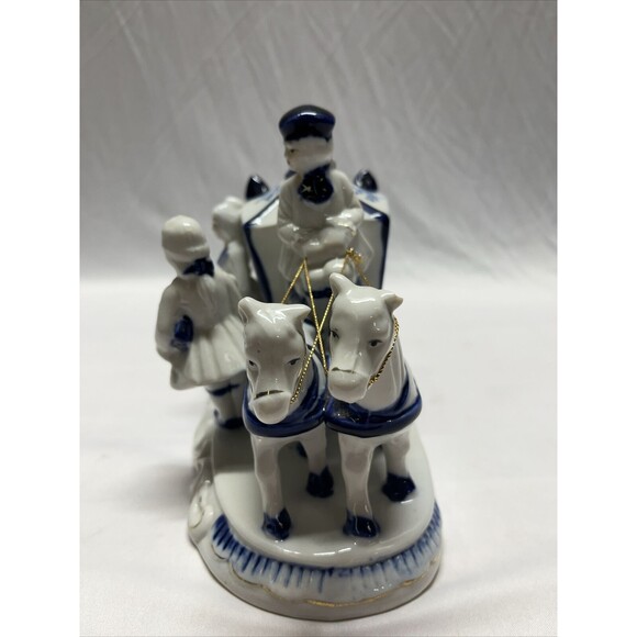 Vintage Blue on White Hand Painted Porcelain Carriage Figurine - Picture 2 of 4